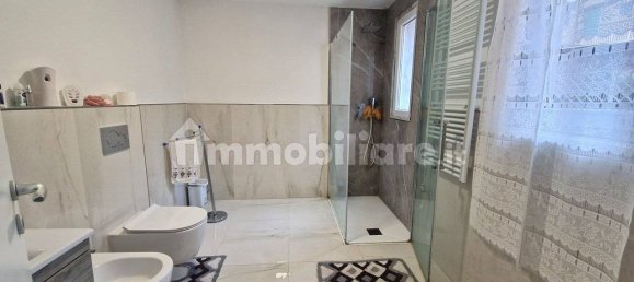 3 bedrooms House in Viareggio, Italy No. 179054 8