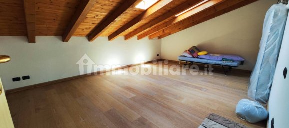 Вилла с 5 спальнями в Кадео, Италия № 74912 16