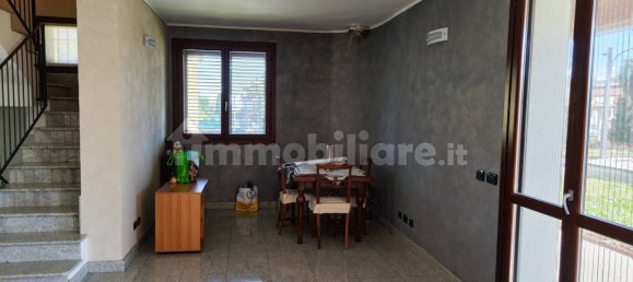 Вилла с 5 спальнями в Кадео, Италия № 74912 5