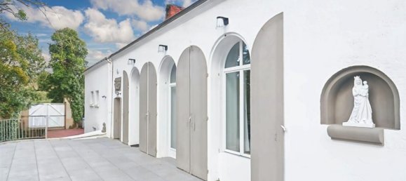 6 Schlafzimmer Schlösser in Le Pellerin, France, Nr. 96349 6