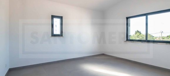 Casa de 3 dormitorios en Guia, Portugal No. 141658 8