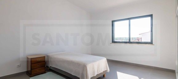 Casa de 3 dormitorios en Guia, Portugal No. 141658 11