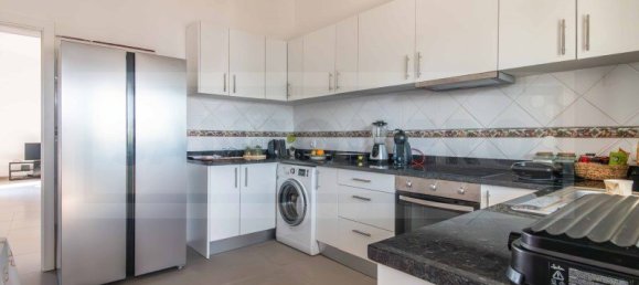 Casa de 3 dormitorios en Guia, Portugal No. 141658 6