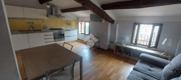Apartamento de 3 dormitorios en Perugia, Italy No. 338081 2