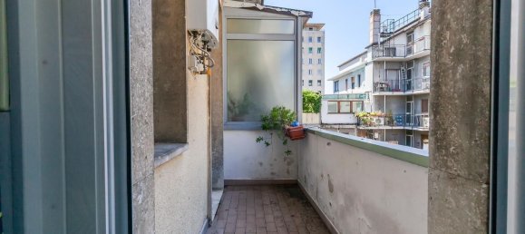 3 rooms Apartment in Milan, Italy No. 336928 12