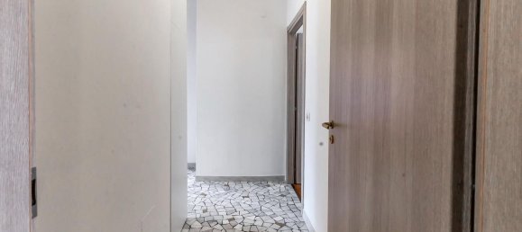 3 rooms Apartment in Milan, Italy No. 336928 17