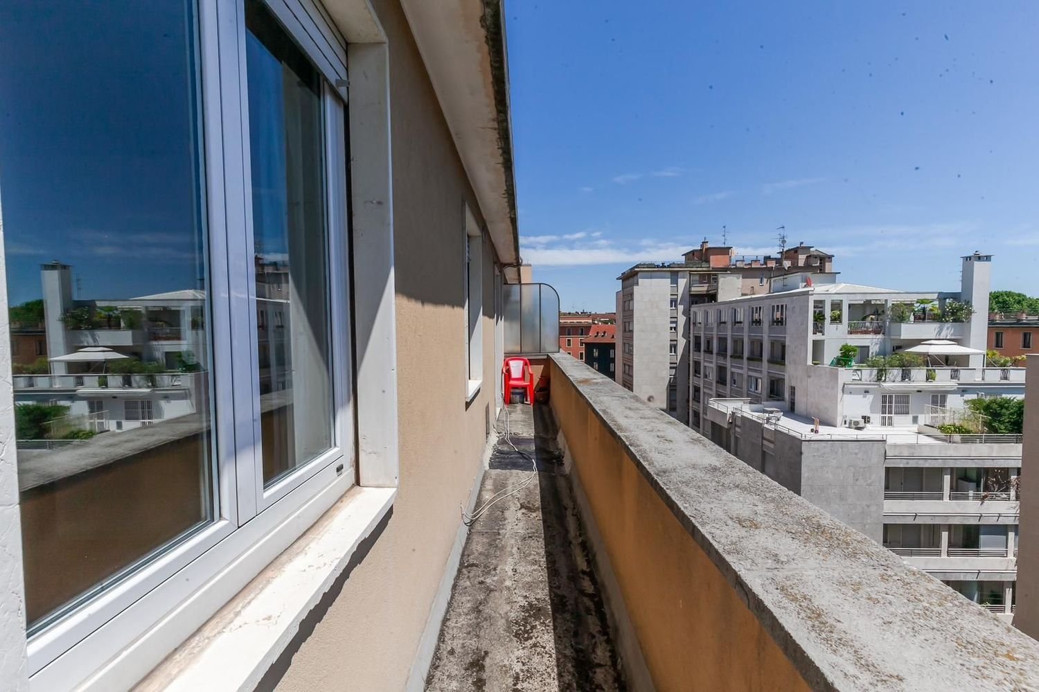 3 rooms Apartment in Milan, Italy No. 336928