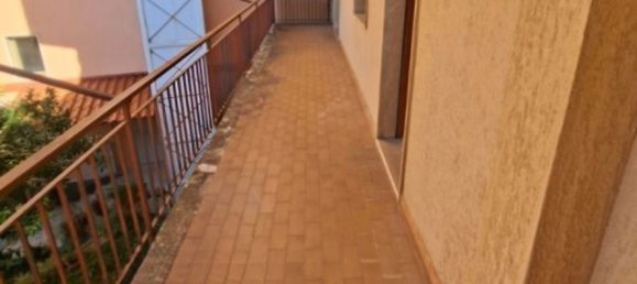 5 bedrooms Apartment in Villa San Giovanni, Italy No. 321029 3