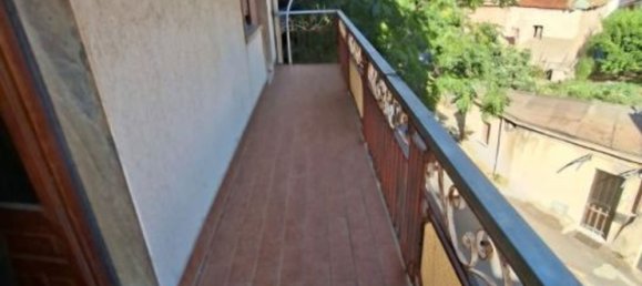 5 bedrooms Apartment in Villa San Giovanni, Italy No. 321029 2