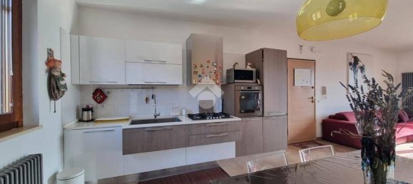 3 Schlafzimmer Wohnung in Notaresco, Italy, Nr. 345334 4