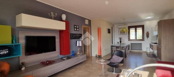 3 Schlafzimmer Wohnung in Notaresco, Italy, Nr. 345334 2