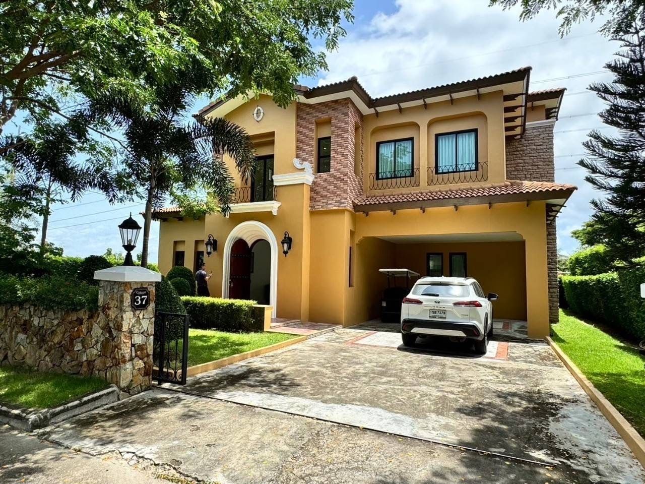 3 Schlafzimmer Villa in Pattaya, Thailand, Nr. 64769