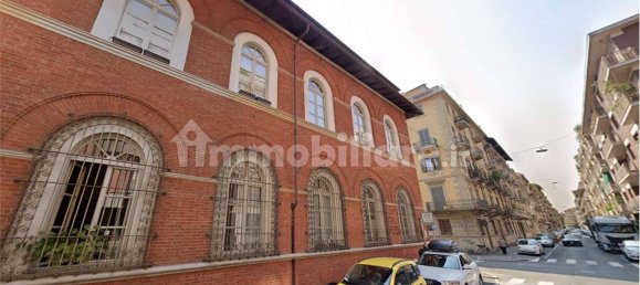 4 bedrooms Apartment in Turin, Italy No. 10358 6