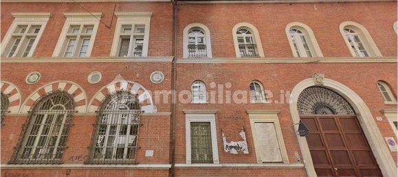 4 bedrooms Apartment in Turin, Italy No. 10358 9