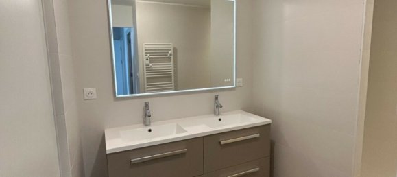 Apartamento de 2 dormitorios en Montelimar, France No. 300890 8