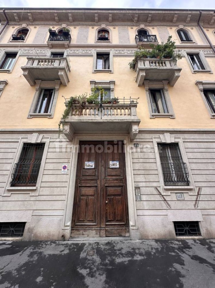 Квартира с 2 спальнями в Милан, Италия № 404194