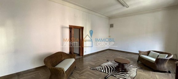 4 bedrooms Apartment in Massa, Italy No. 70892 9