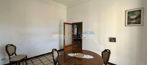 4 bedrooms Apartment in Massa, Italy No. 70892 6