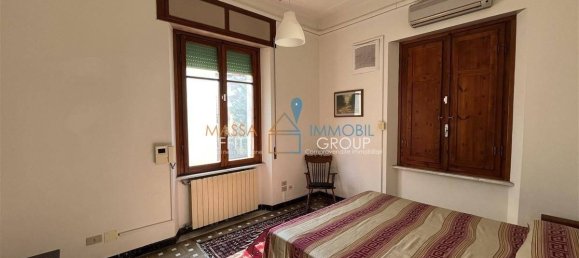 4 bedrooms Apartment in Massa, Italy No. 70892 16