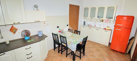 Дом с 4 комнатами в Брешелло, Италия № 14960 14