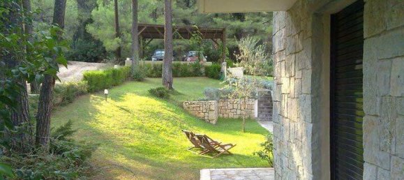 254m² Commercial property in Chalkidiki, Greece No. 4403 2