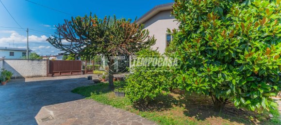 Вилла с 4 комнатами в Инверуно, Италия № 275872 24