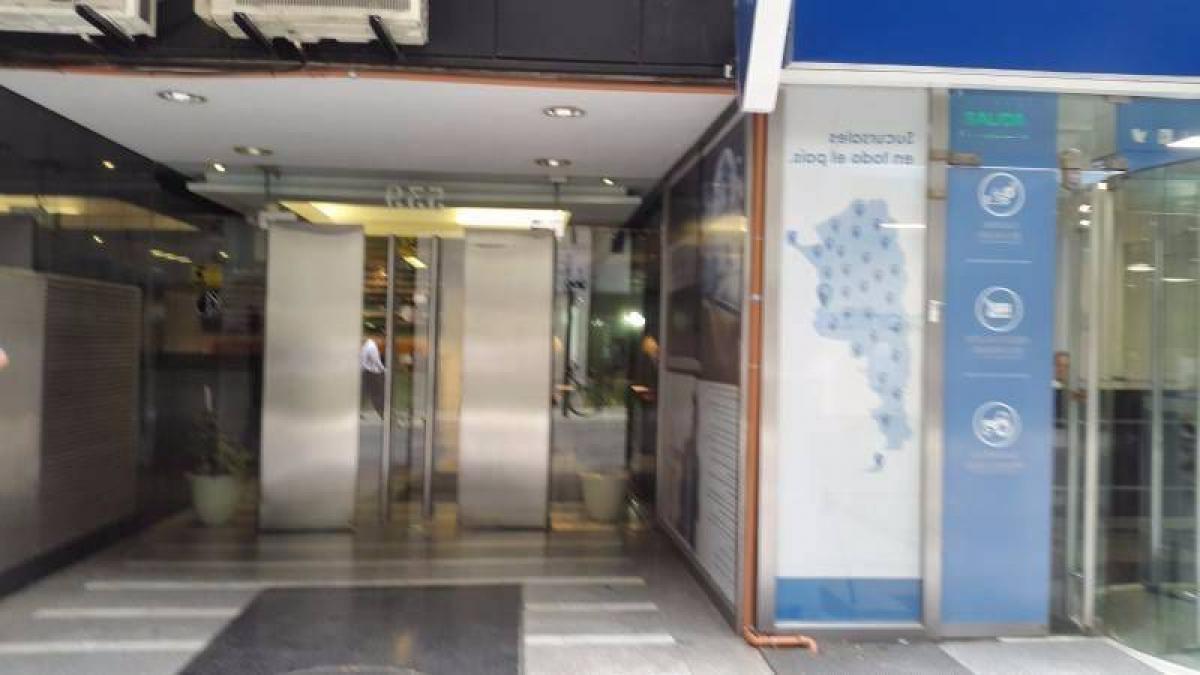 300m² Office in Buenos Aires, Argentina No. 106207