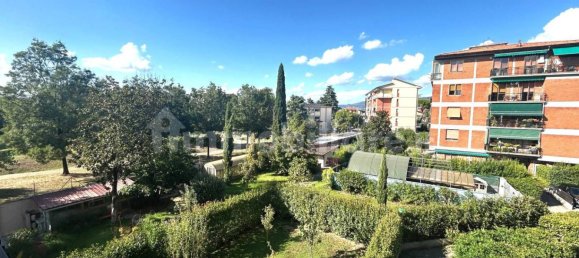 2 bedrooms Apartment in Florence, Italy No. 370807 4