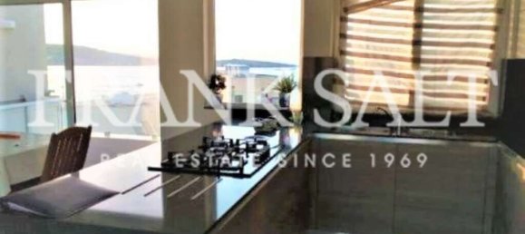 Ático de 3 dormitorios en Saint Paul's Bay, Malta No. 4813 2