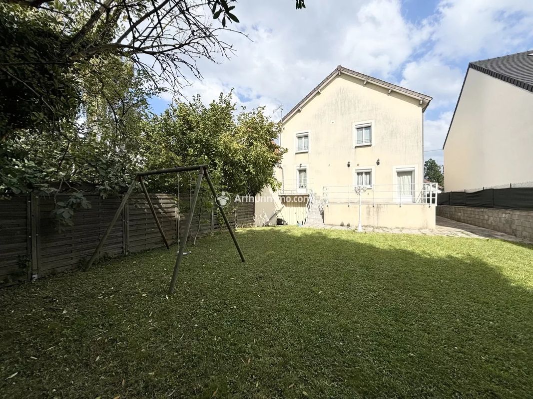 5 bedrooms House in Savigny-sur-Orge, France No. 171269