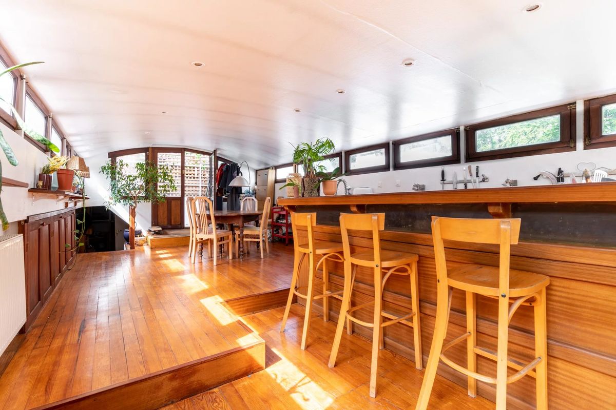 Apartamento de 5 dormitorios en Issy-les-Moulineaux, France No. 189560