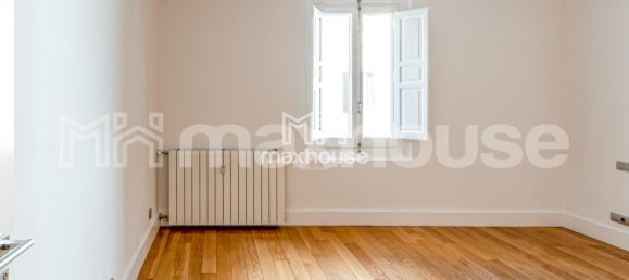 Apartamento de 3 dormitorios en Madrid, Spain No. 81806 21