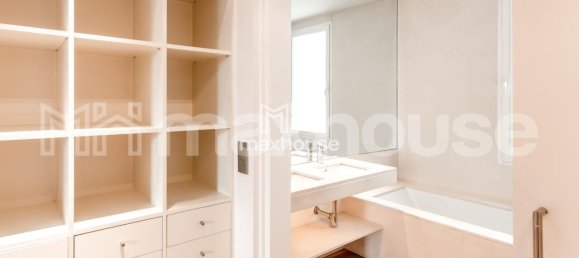 Apartamento de 3 dormitorios en Madrid, Spain No. 81806 25
