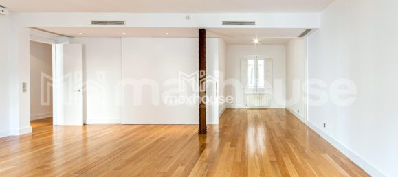 Apartamento de 3 dormitorios en Madrid, Spain No. 81806 18