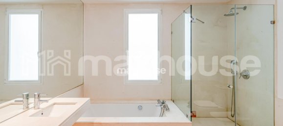 Apartamento de 3 dormitorios en Madrid, Spain No. 81806 26