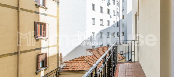 Apartamento de 3 dormitorios en Madrid, Spain No. 81806 6