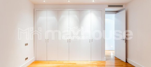 Apartamento de 3 dormitorios en Madrid, Spain No. 81806 30