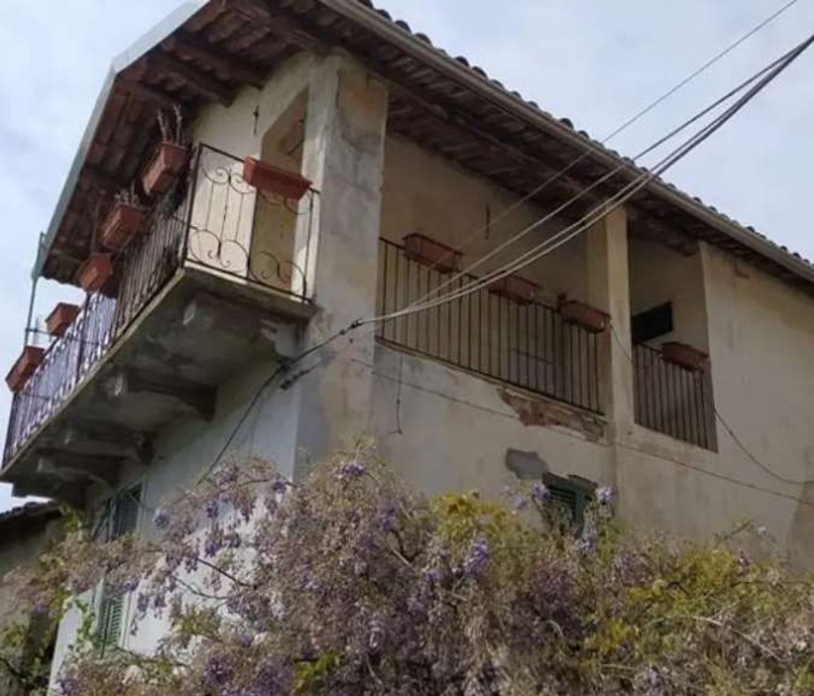 6 bedrooms Apartment in Spigno Monferrato, Italy No. 364389