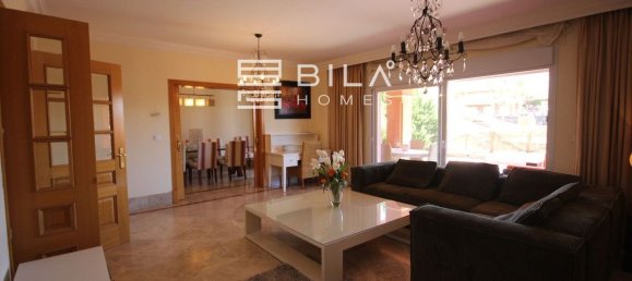3 bedrooms Townhouse in Marbella, Spain No. 55922 15