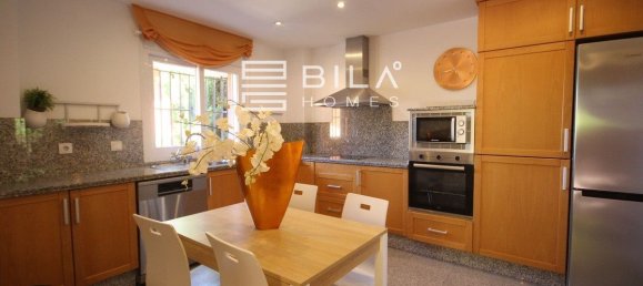 3 bedrooms Townhouse in Marbella, Spain No. 55922 16