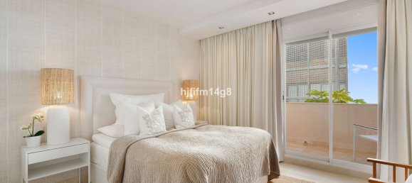 Apartamento de 3 dormitorios en Marbella, Spain No. 155297 19