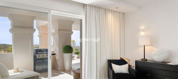 Apartamento de 3 dormitorios en Marbella, Spain No. 155297 14