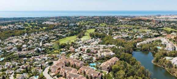 Apartamento de 3 dormitorios en Marbella, Spain No. 155297 35