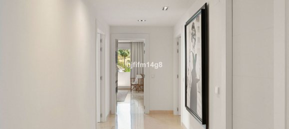 Apartamento de 3 dormitorios en Marbella, Spain No. 155297 28