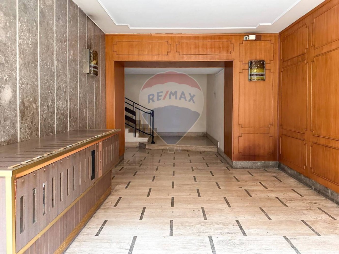 5 rooms Office in Messina, Italy No. 53503