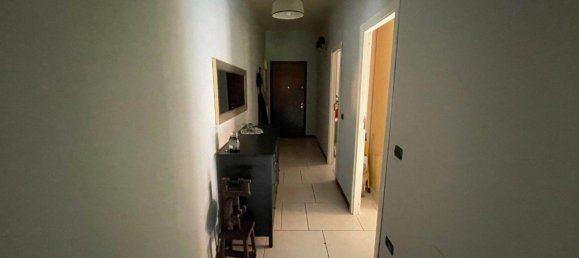4 bedrooms Apartment in Reggio Emilia, Italy No. 315907 9