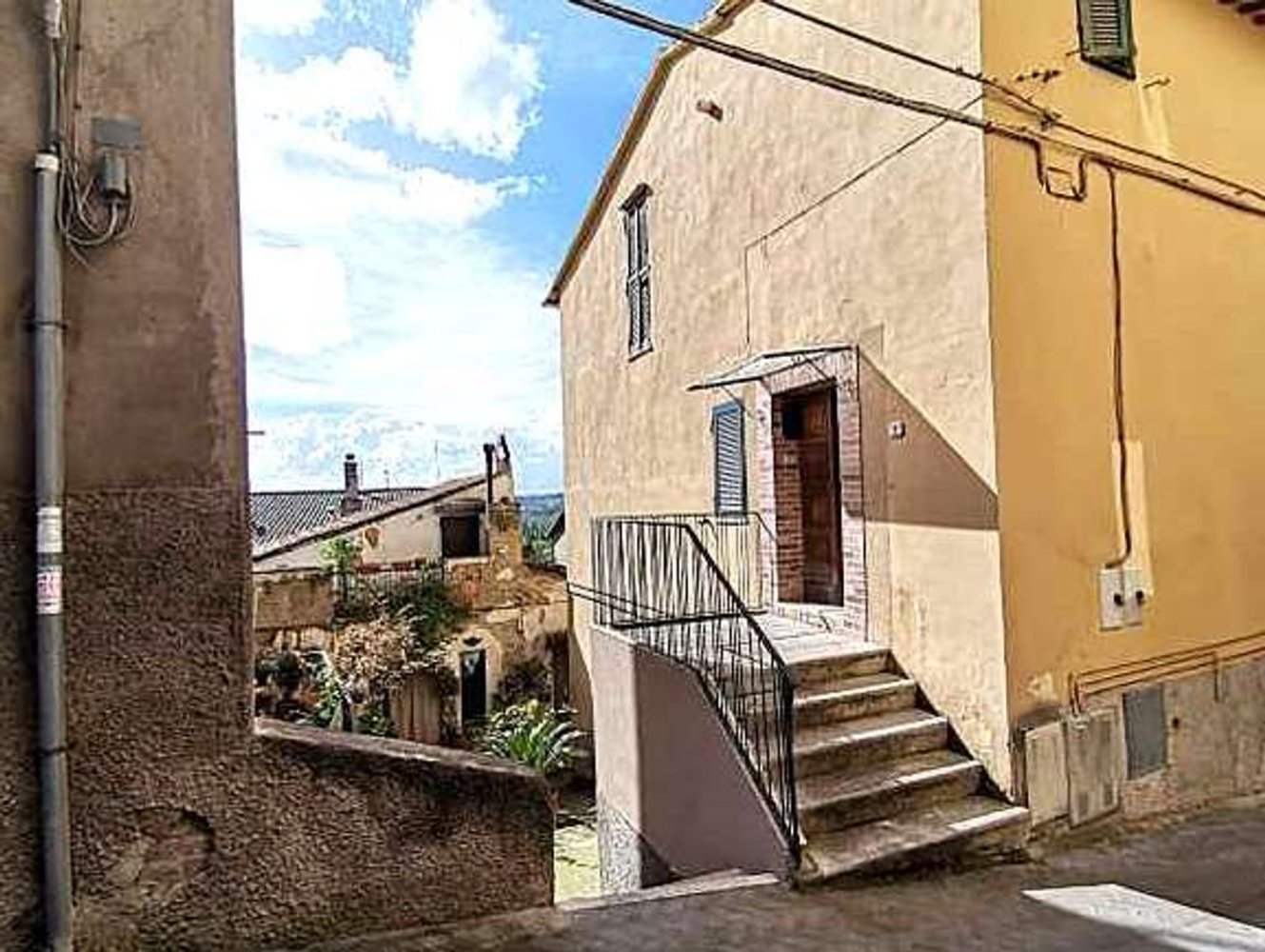 Квартира с 7 спальнями в Дерута, Италия № 358129