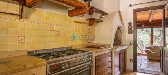 Villa de 3 dormitorios en Loiri Porto San Paolo, Italy No. 114167 4