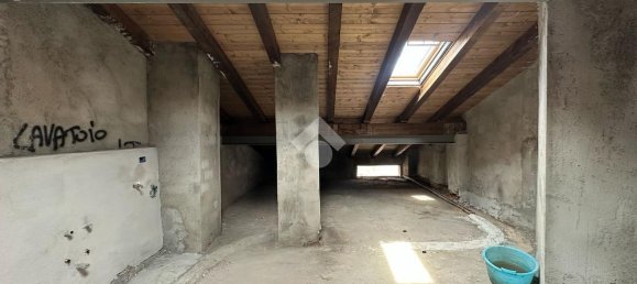 Квартира с 3 комнатами в Палаццоло суль Ольо, Италия № 5190 16