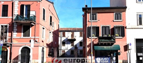 460m² Building in Verona, Italy No. 115044 2